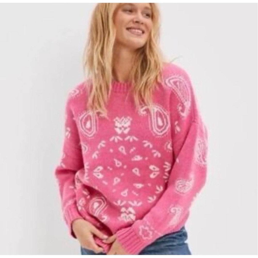 AE American Eagle Oversized Bandana Sweater Pink Crew Neck Size S Western Girly